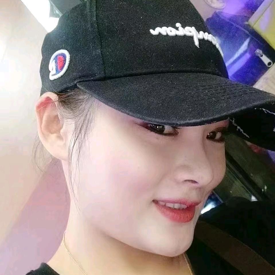 周伟玲