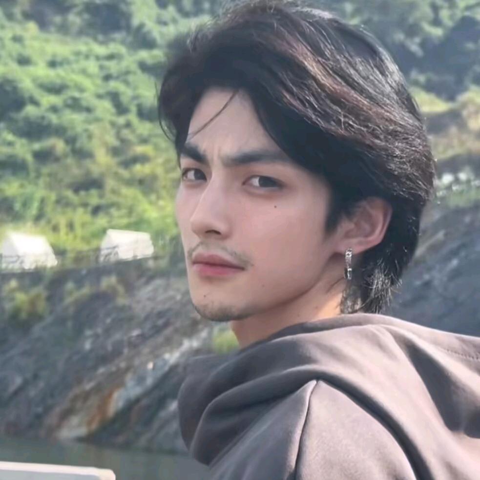 尼克狐尼克:-)头像