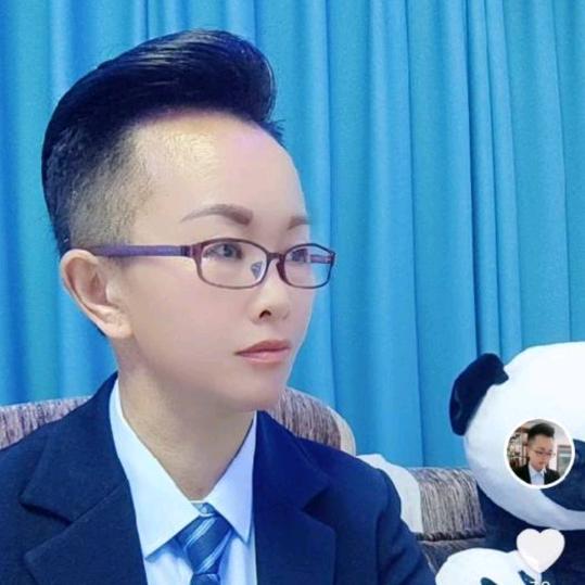 灬°😃开心哥°灬
