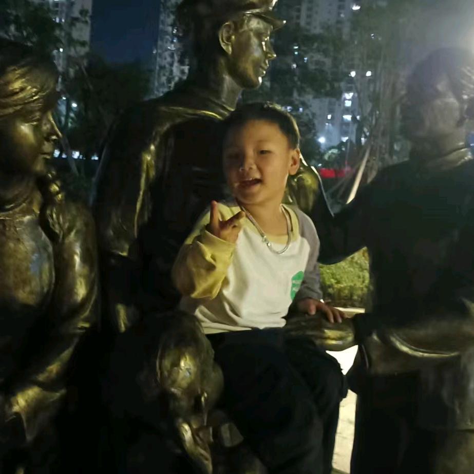 宏昊宏昱