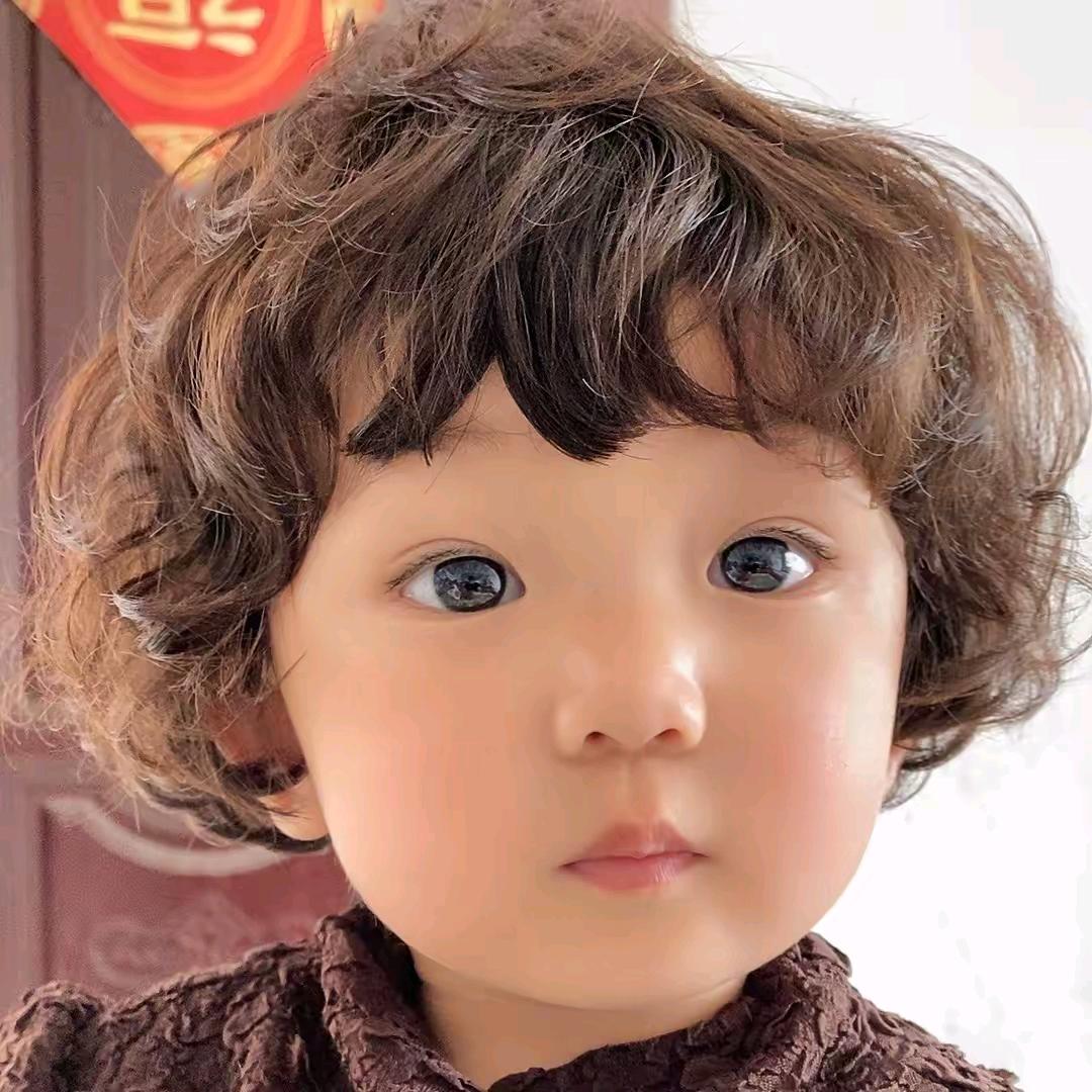 小助理燕燕
