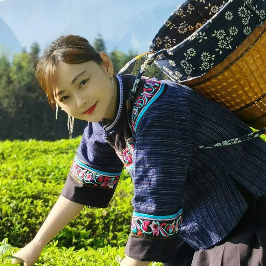 压寨的（二当家）