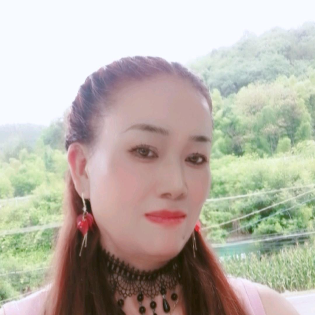 何大姐小号，大号中午11点4o直播