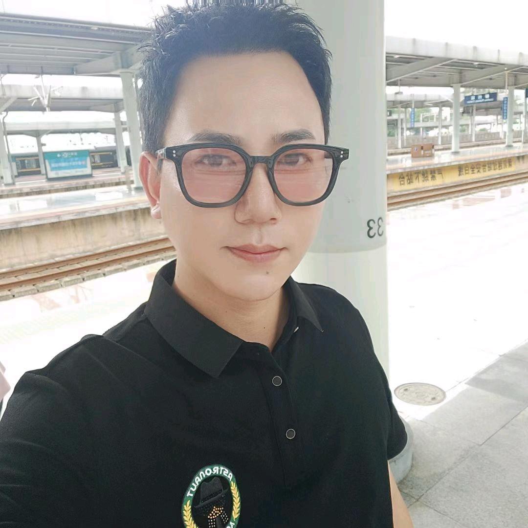 潘小哥