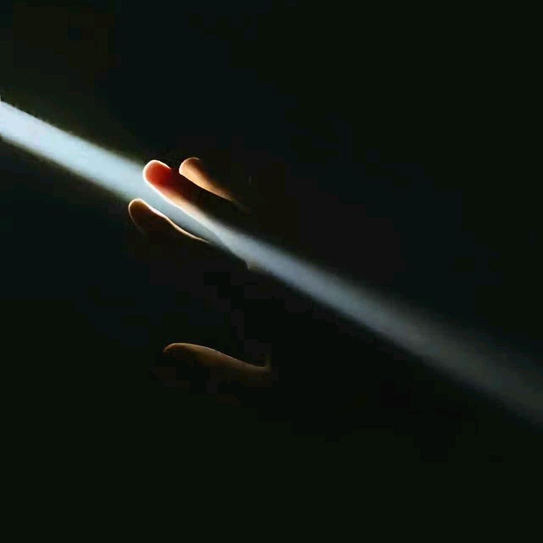呐时…