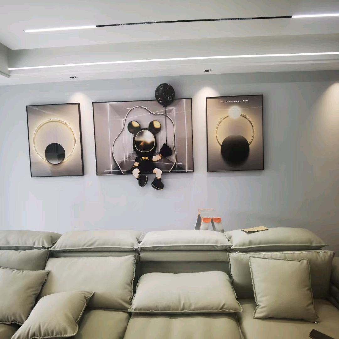 领航装饰  ——张敬