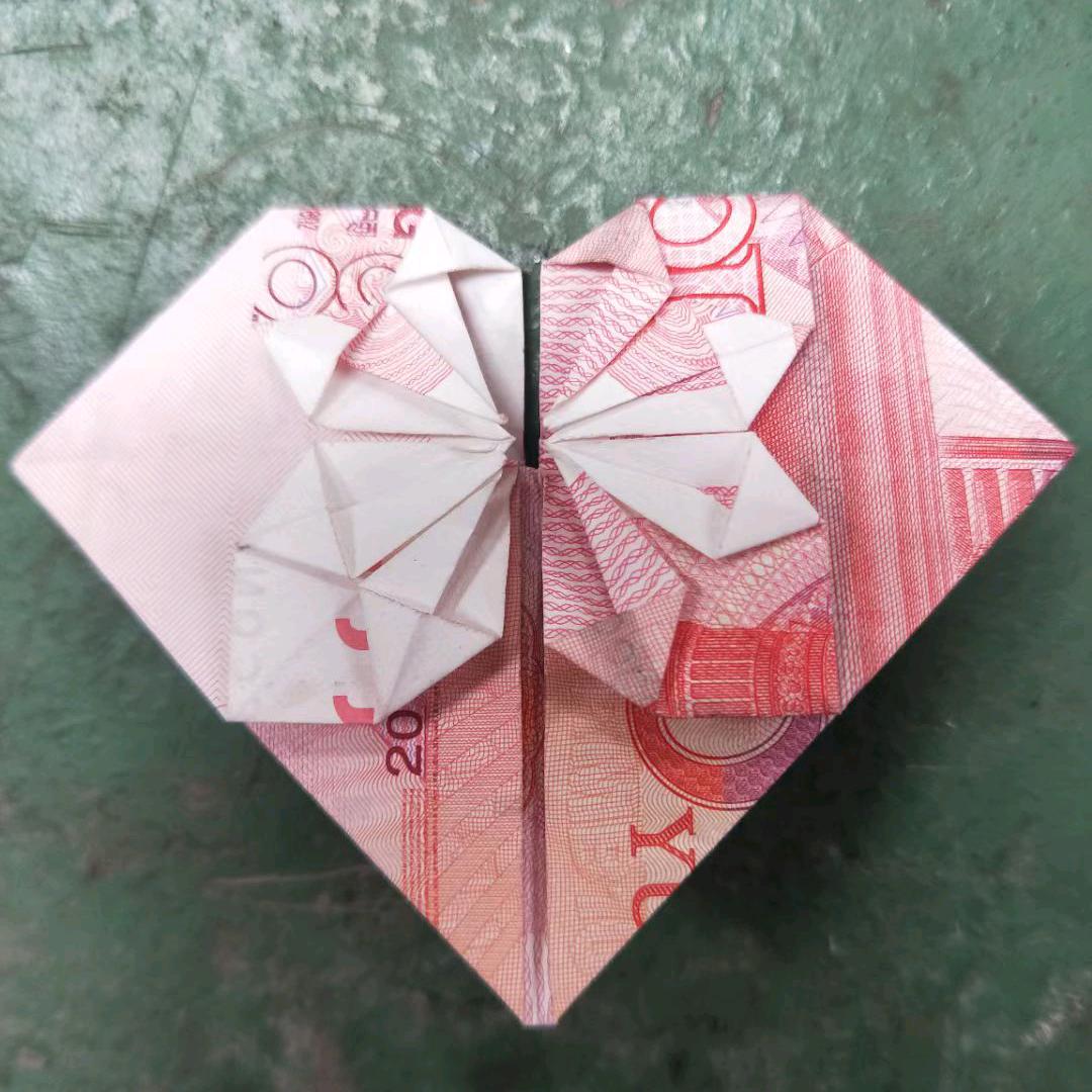 龍辉凤舞