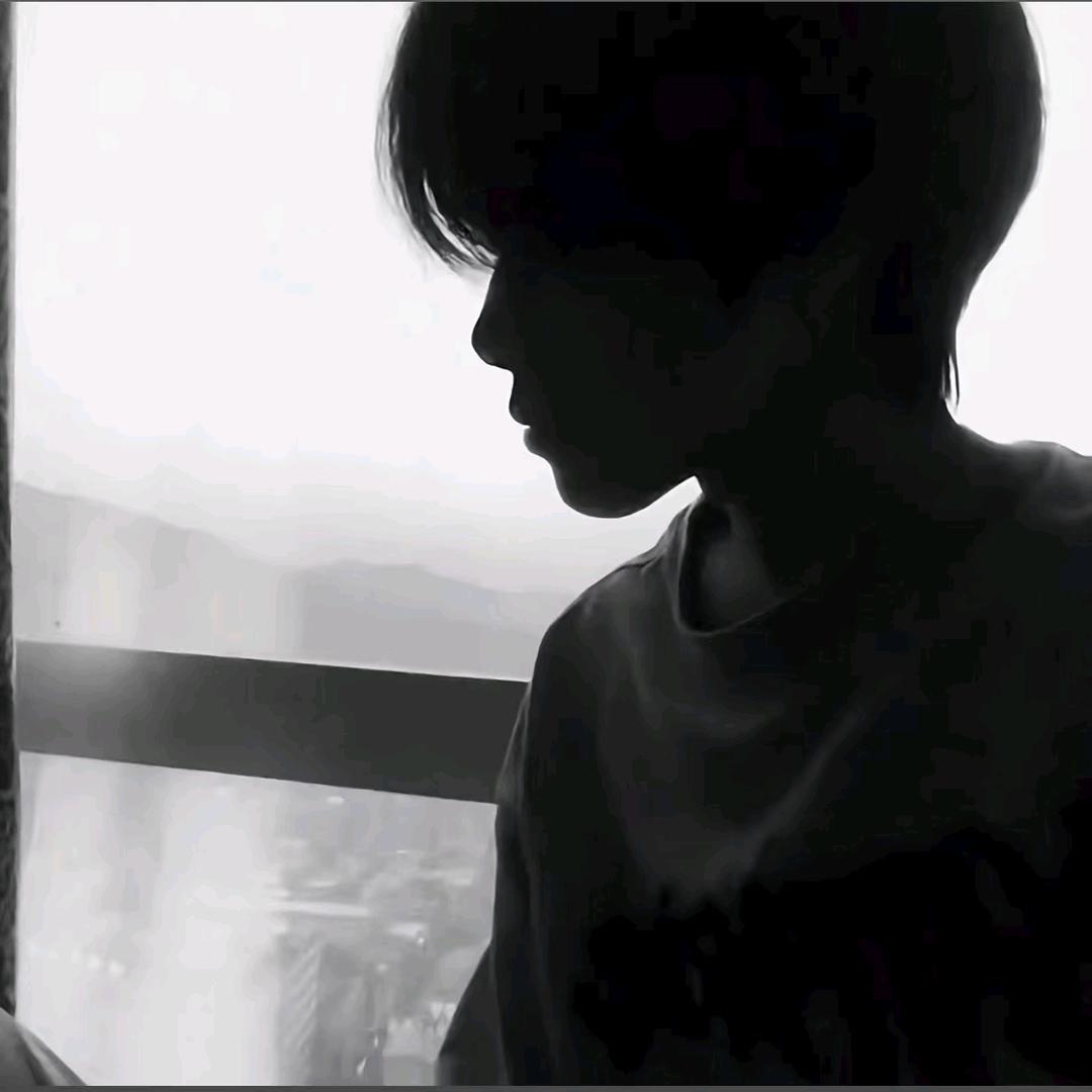 黎.