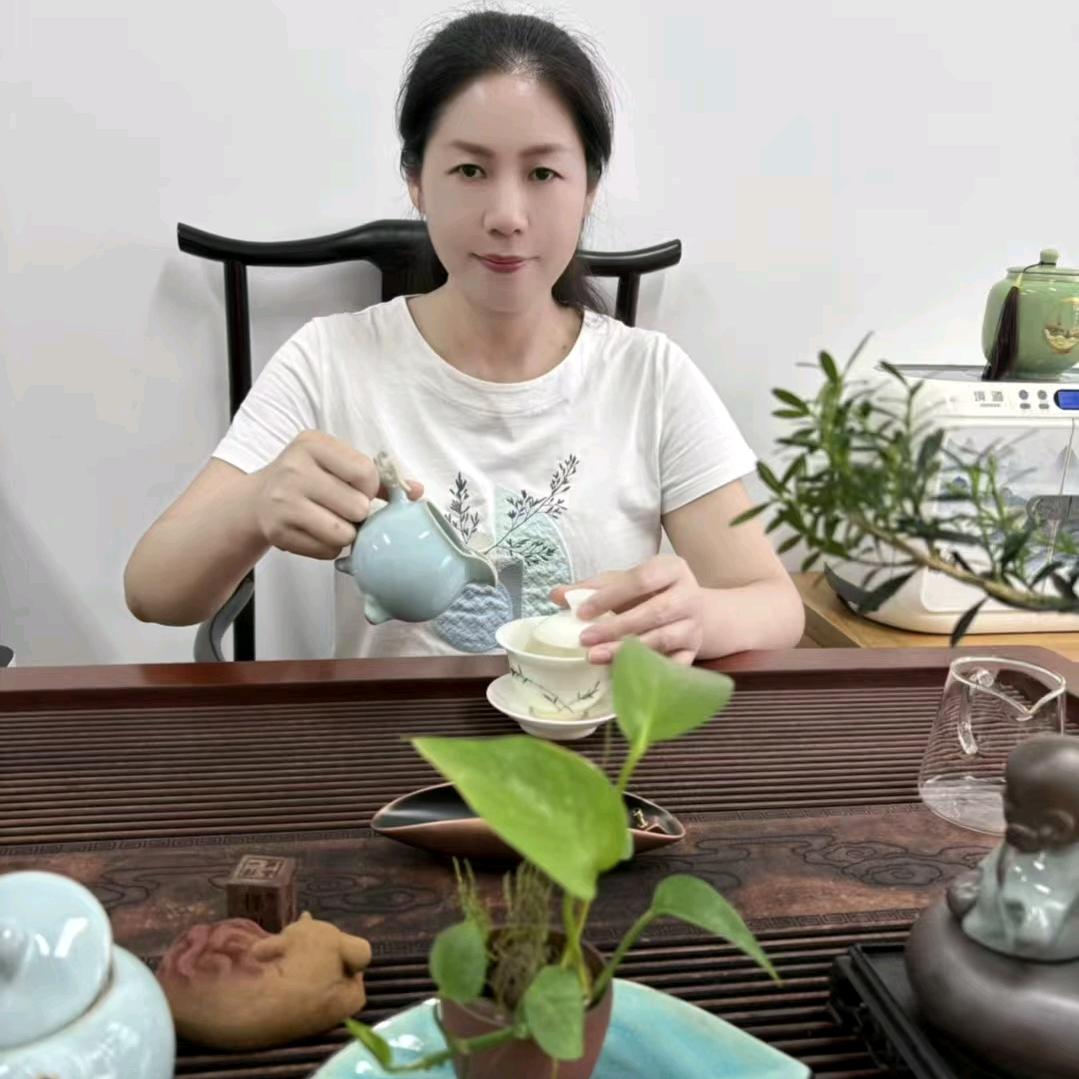 茜茜