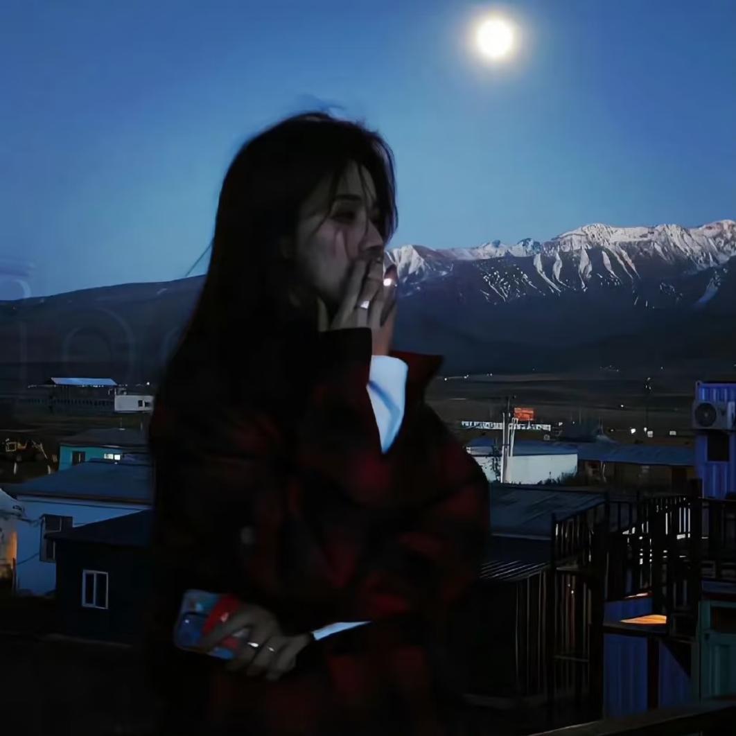 月野绫音