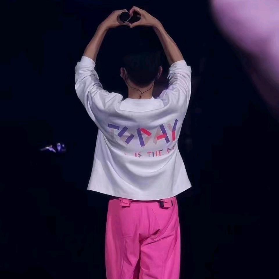 Leo~