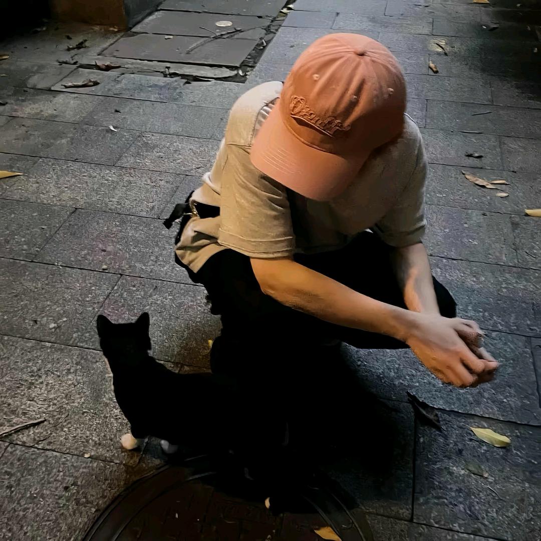 隔壁小王@