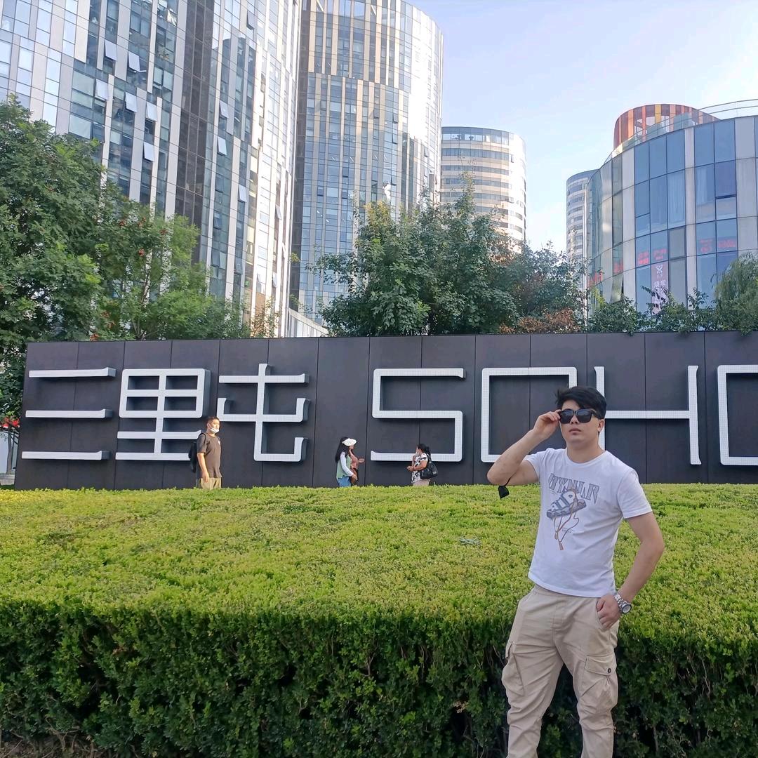 小苏。🐊新疆（辣来香特色美食）🐔