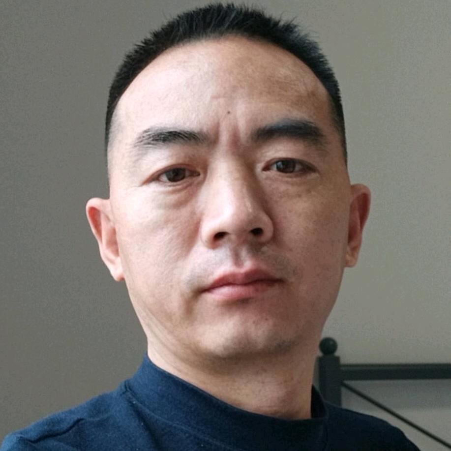 刘春华