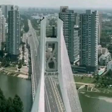 （诸葛）碧海蓝天