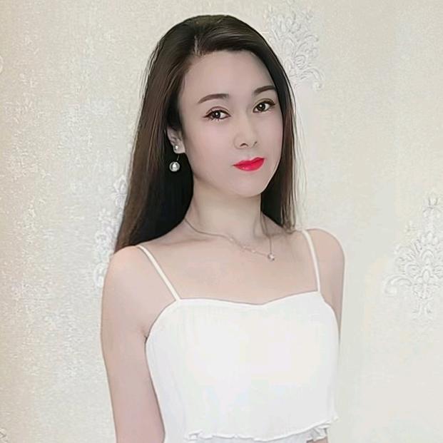 小龙女 上午 11：11 开播