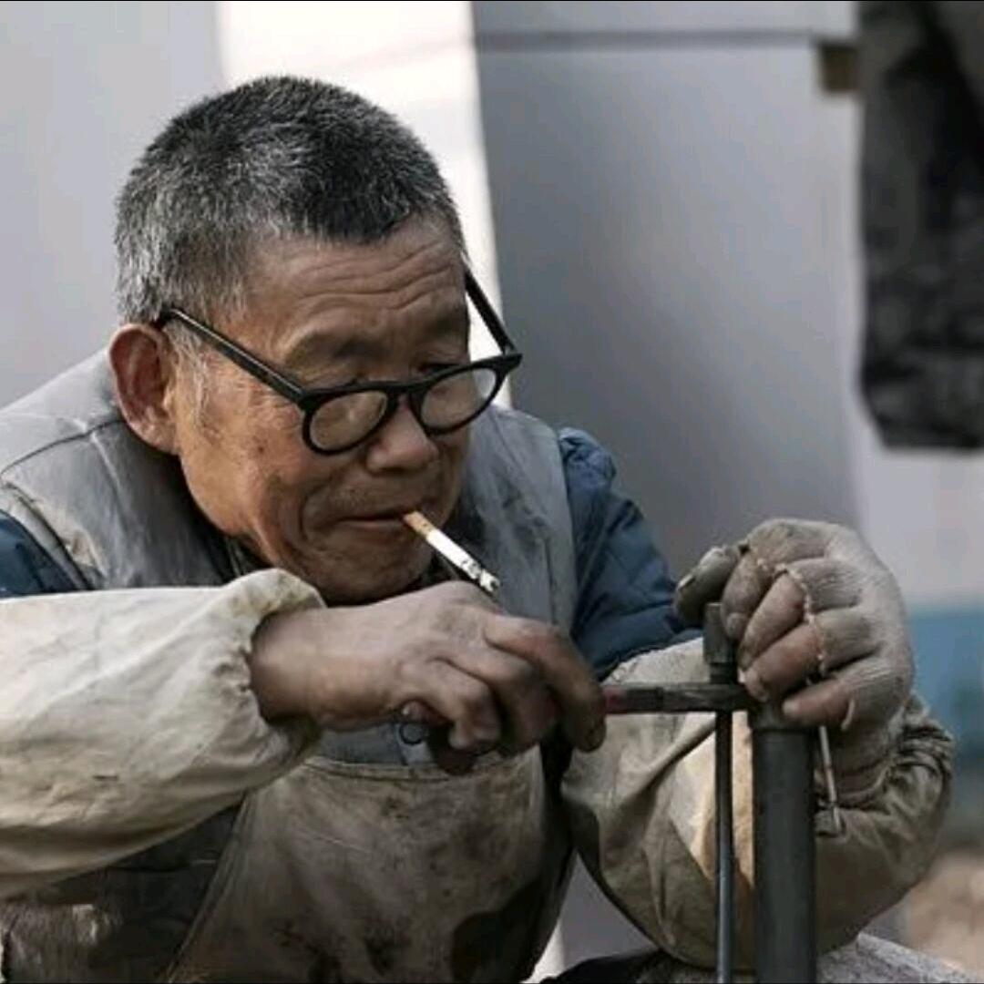 纳格兰的熊猫人