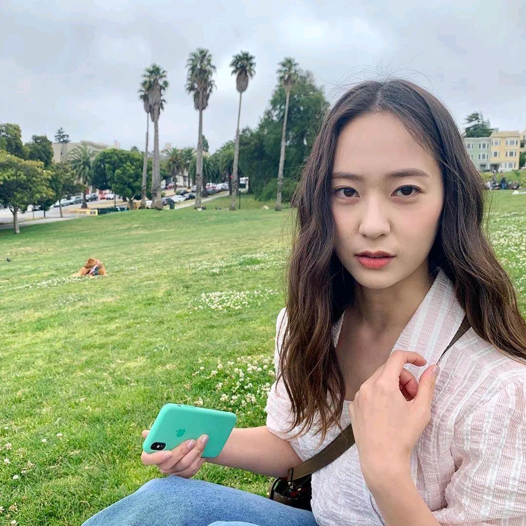 路边的野花花