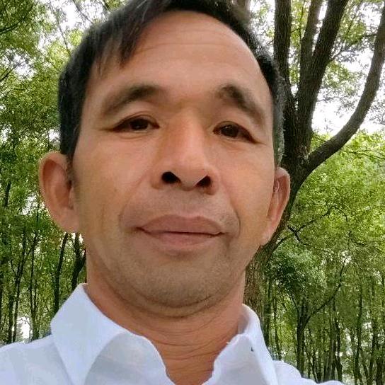 罗罗，伤感情歌