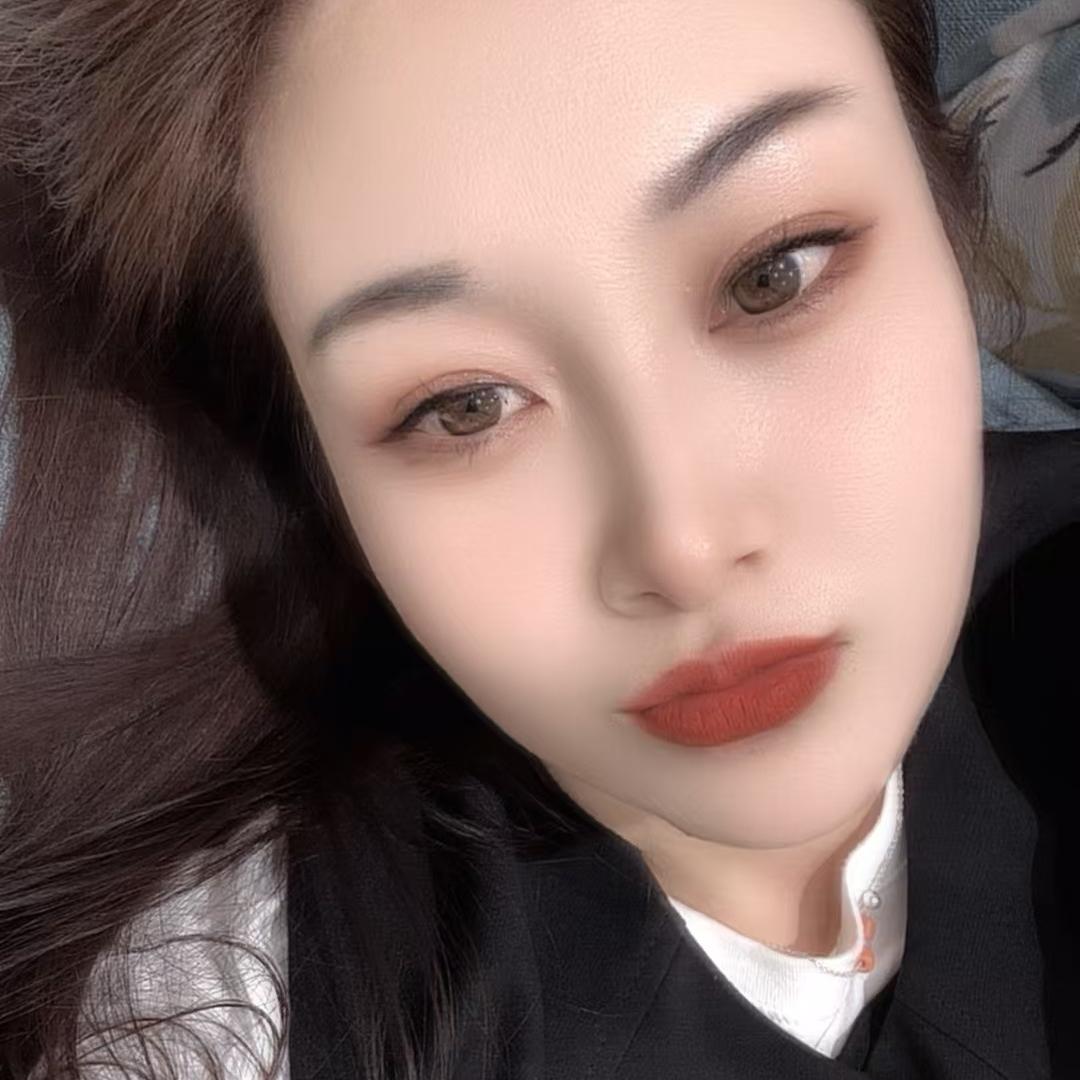 很哇塞的女孩666
