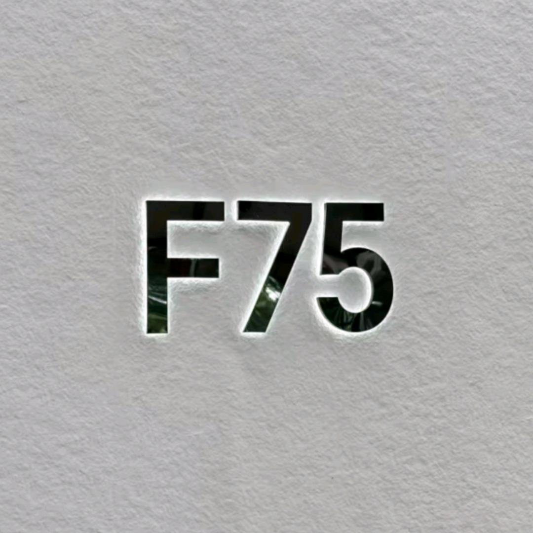 F75女装丽水店-木木