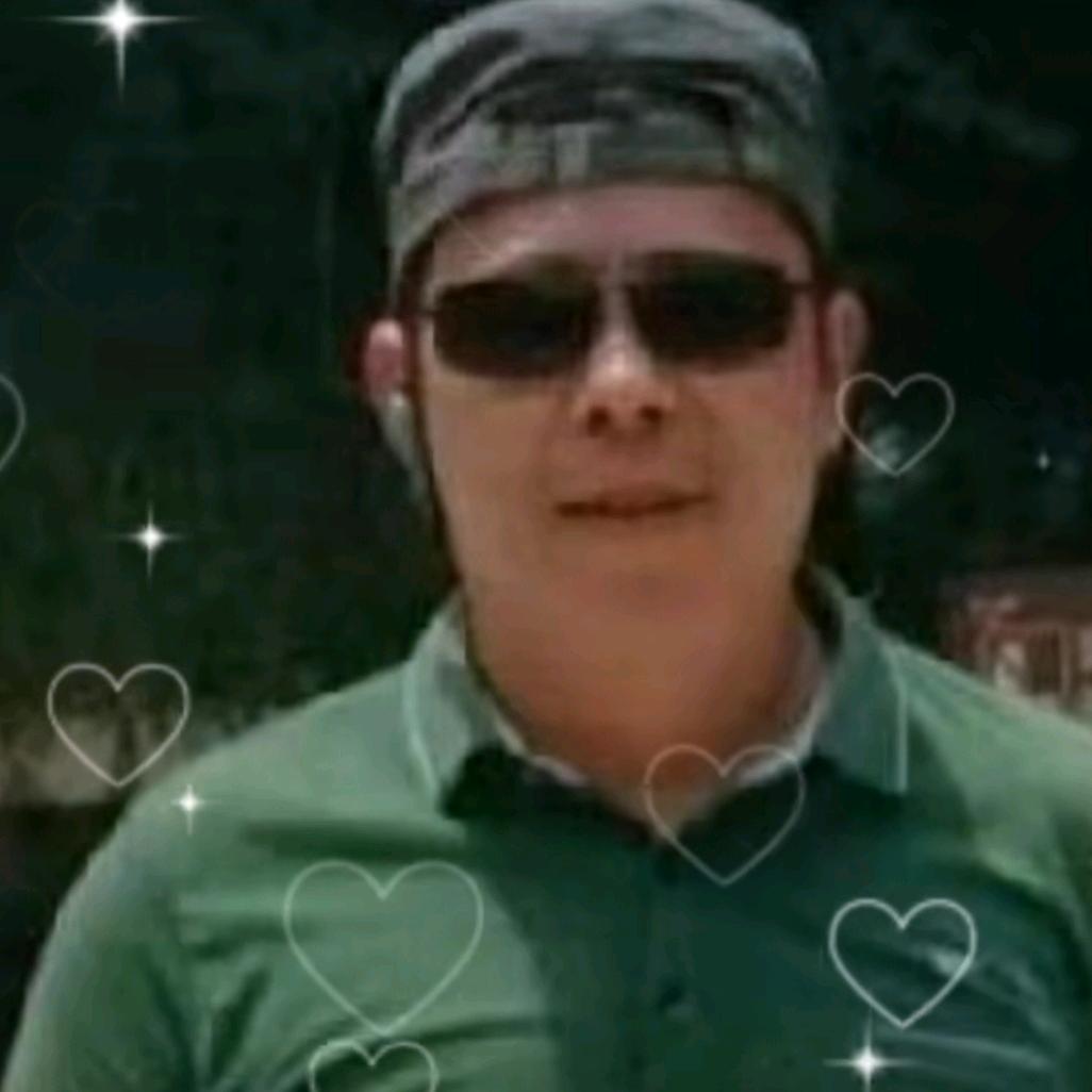 骑着蜗牛的毛毛虫(超哥)