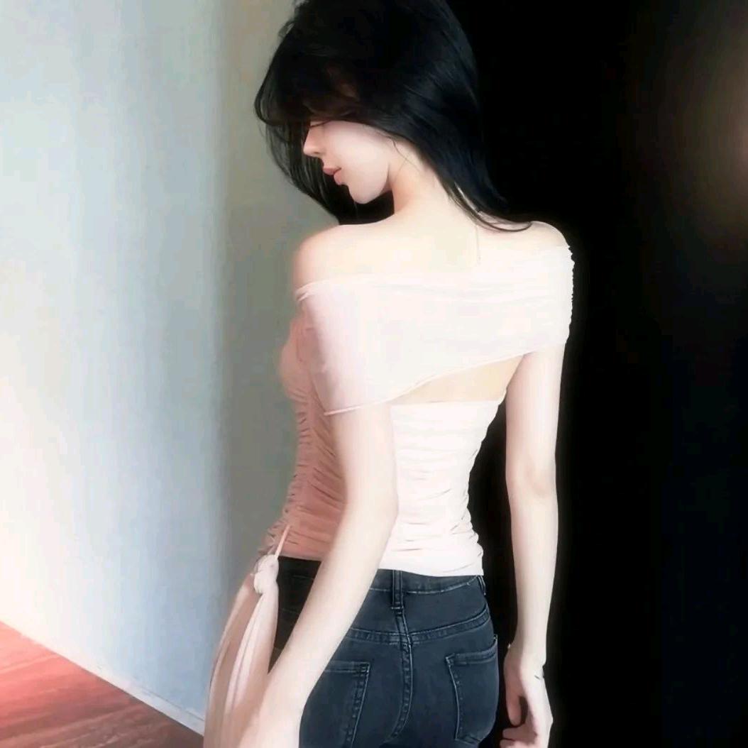 女二。