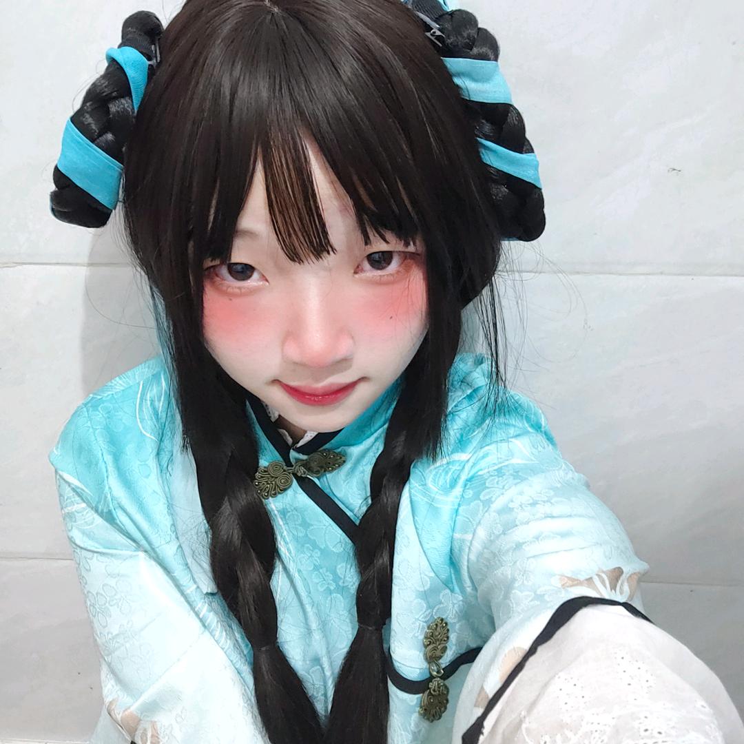 小e青