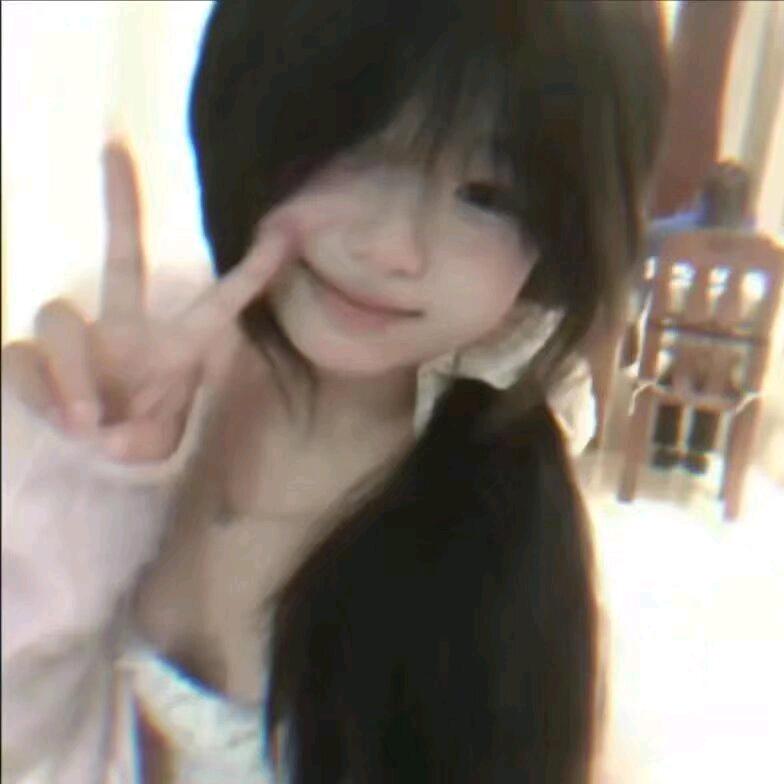阿莜.
