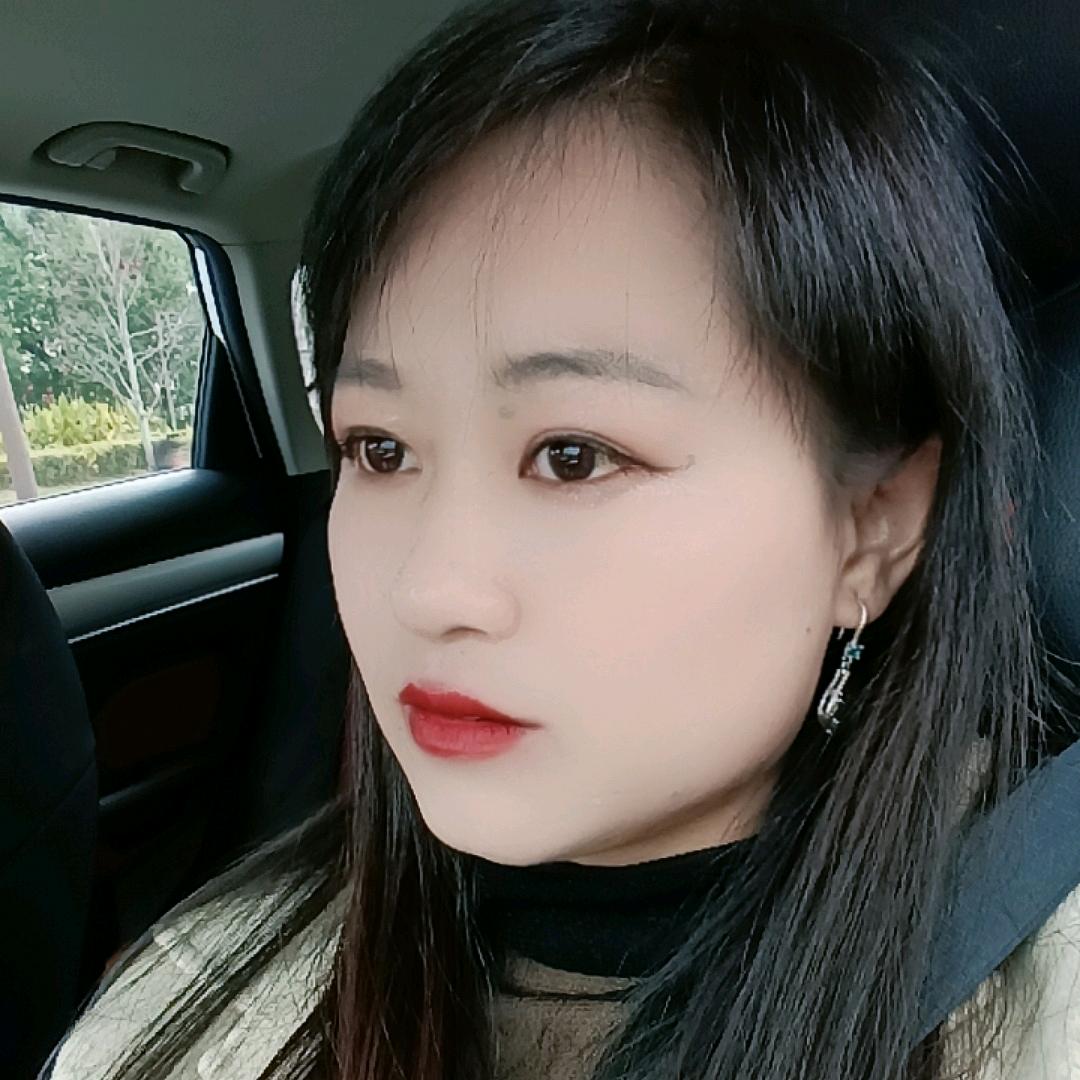 彝小美