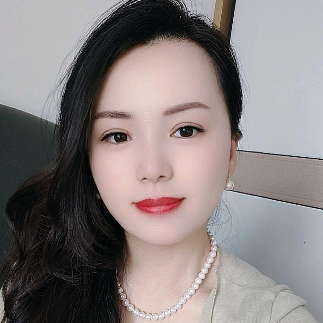 柒月