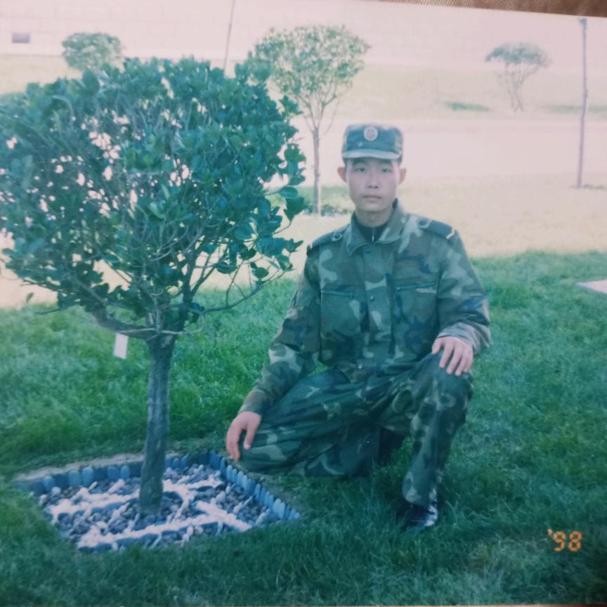 嗨..那个兵