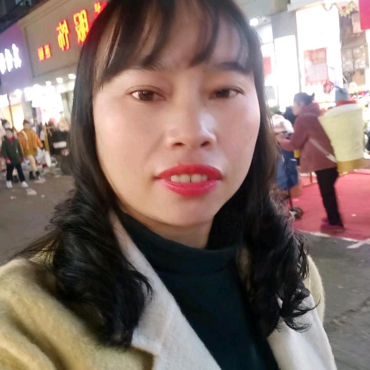 海霞泉雅之谜青春店铺