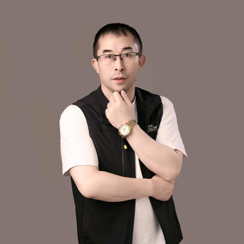 李林峰的地摊生活