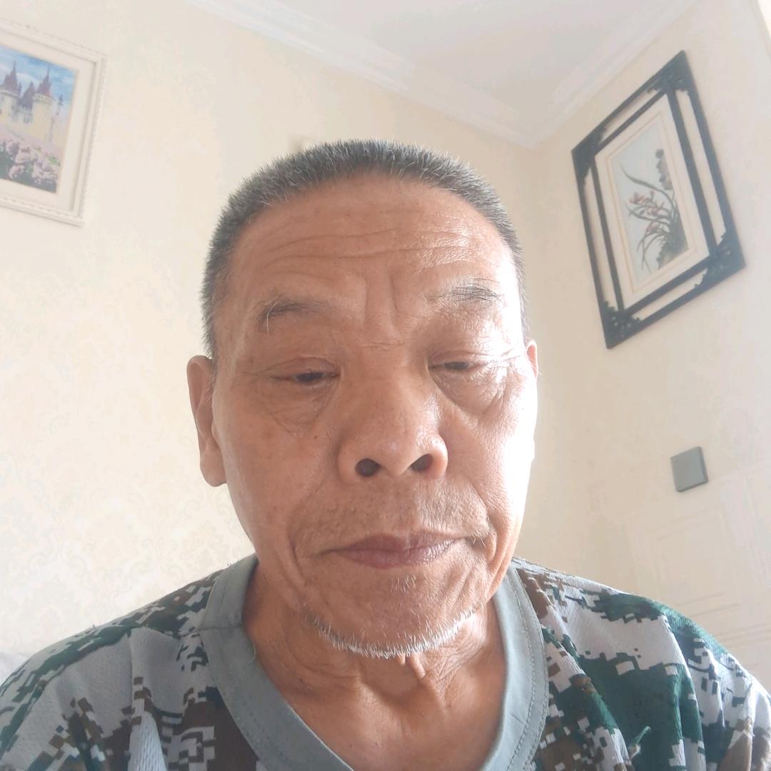 黄天伦