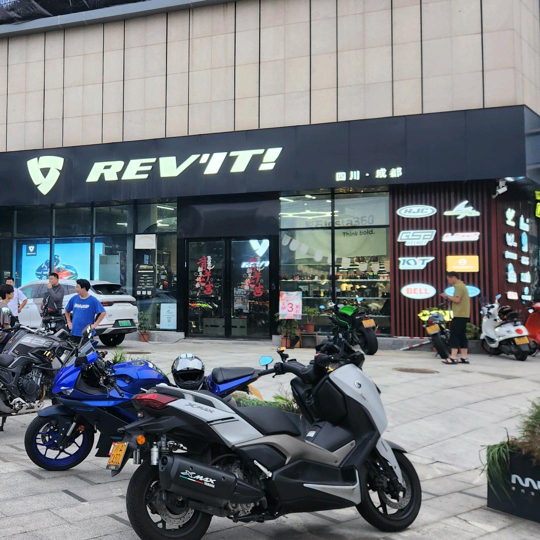 林佑丰骑士新川店