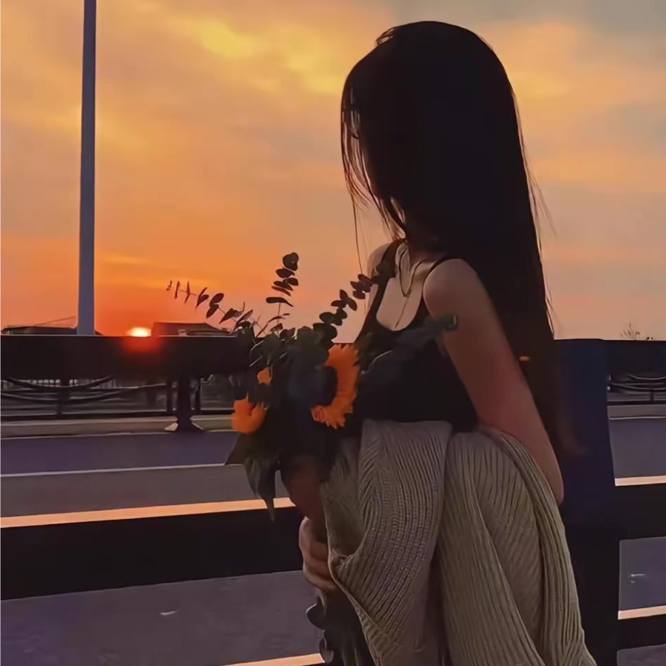 抱抱月亮🌙