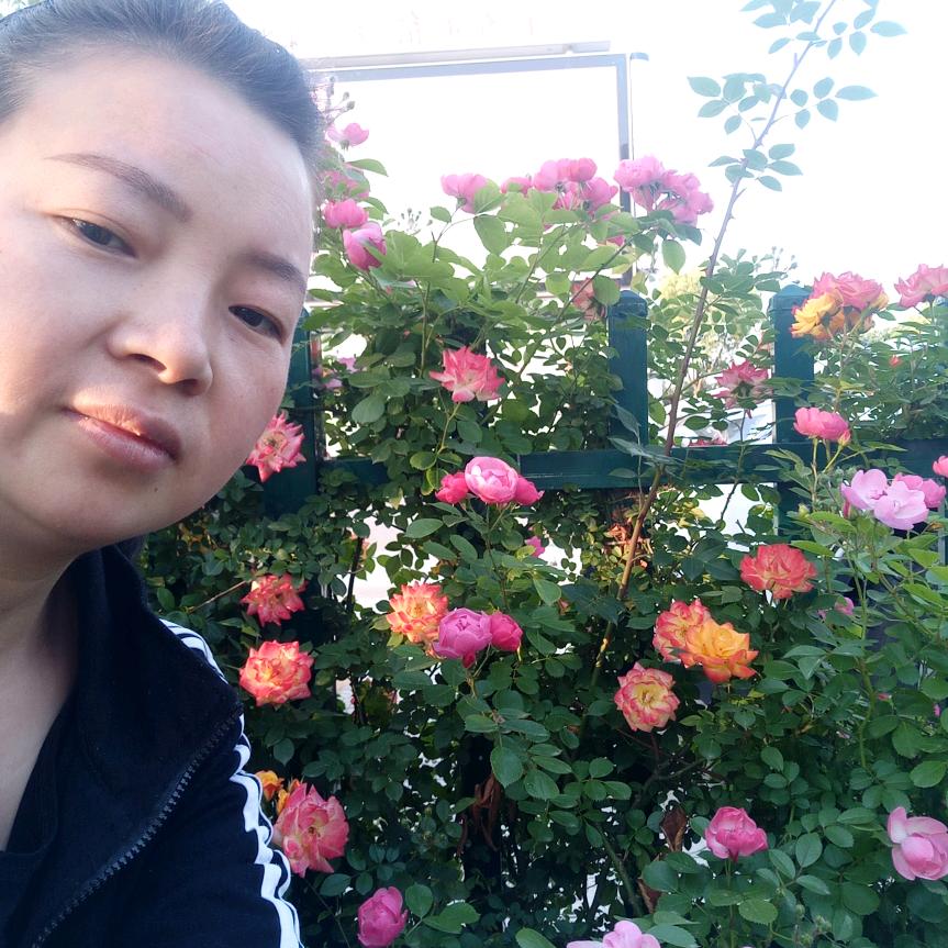 嘴角的樱桃汁🍒