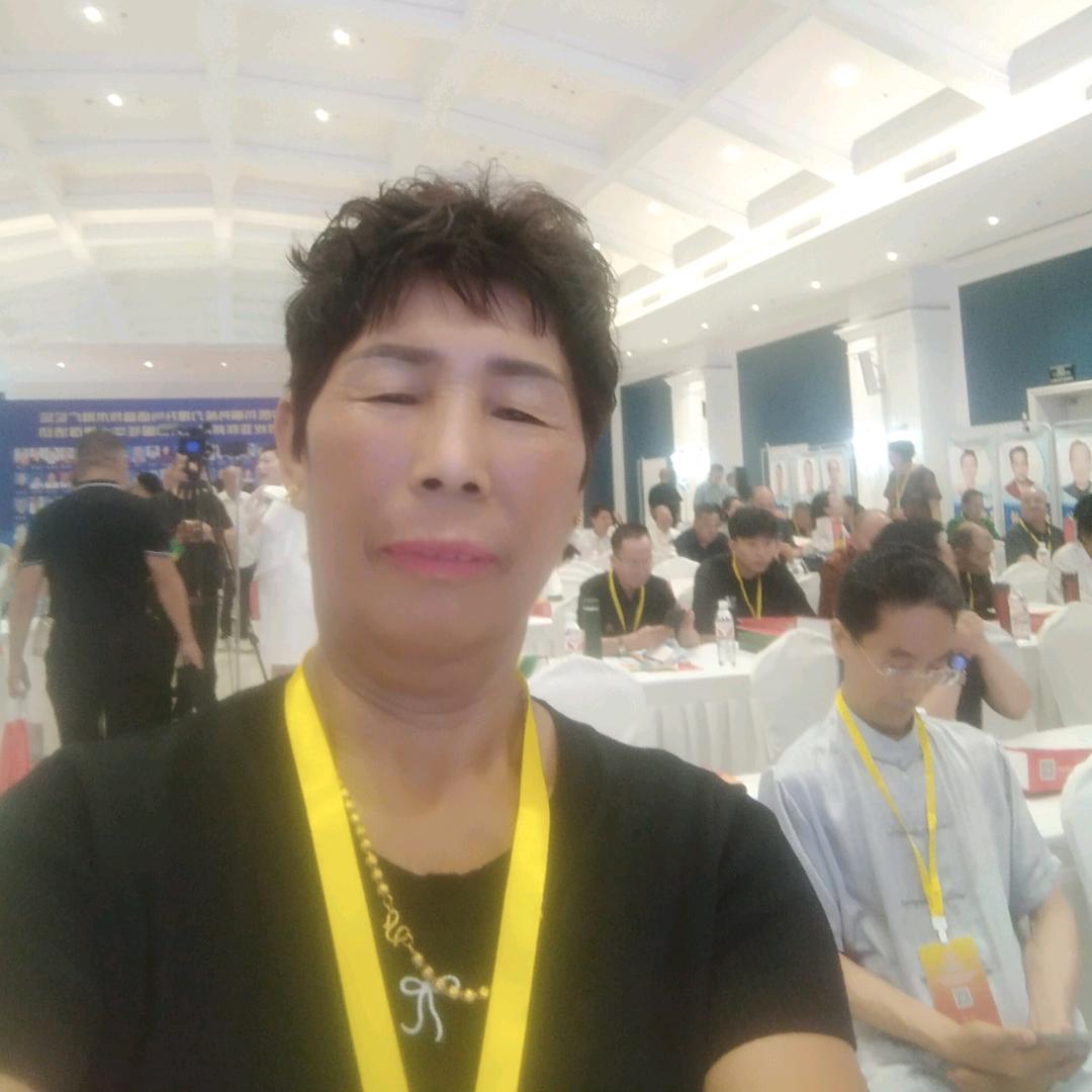 黄大姐