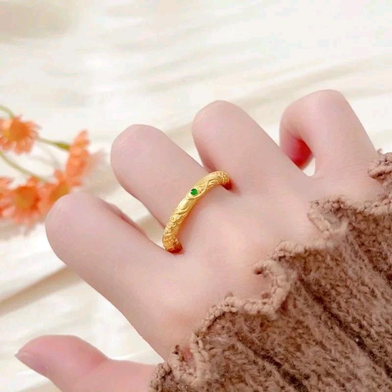 依饰品