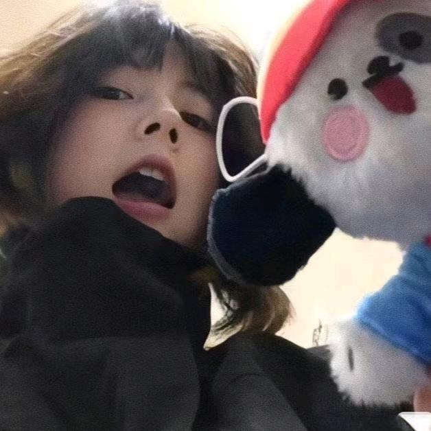 半颗月亮🌙