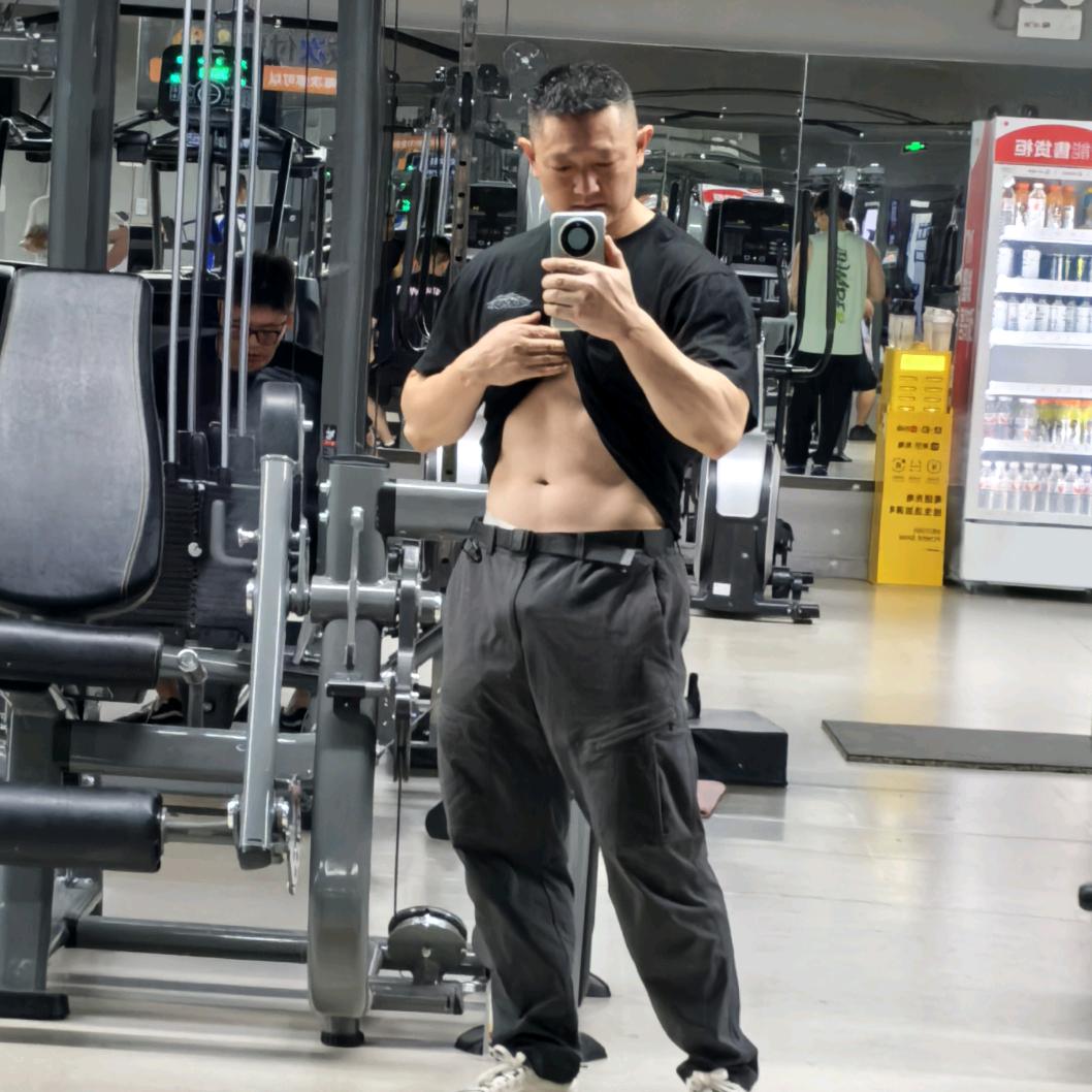 后排拿铁