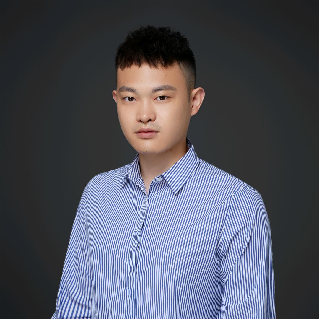 张三