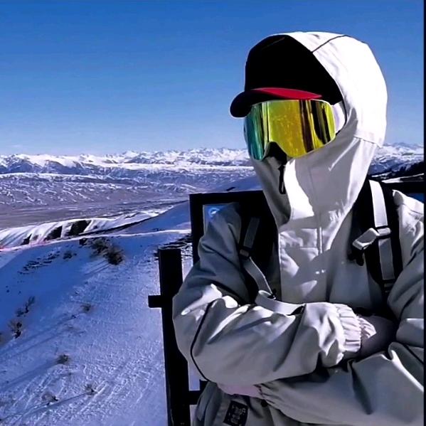 cos（π+α）=-cosα