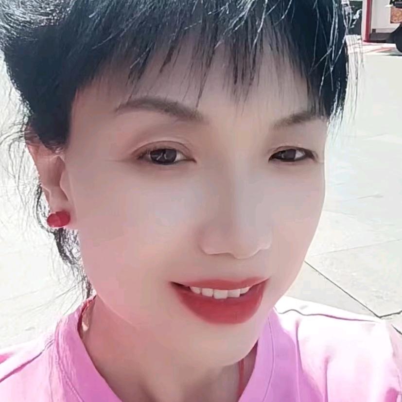 刘刘爱舞晚7：38开播