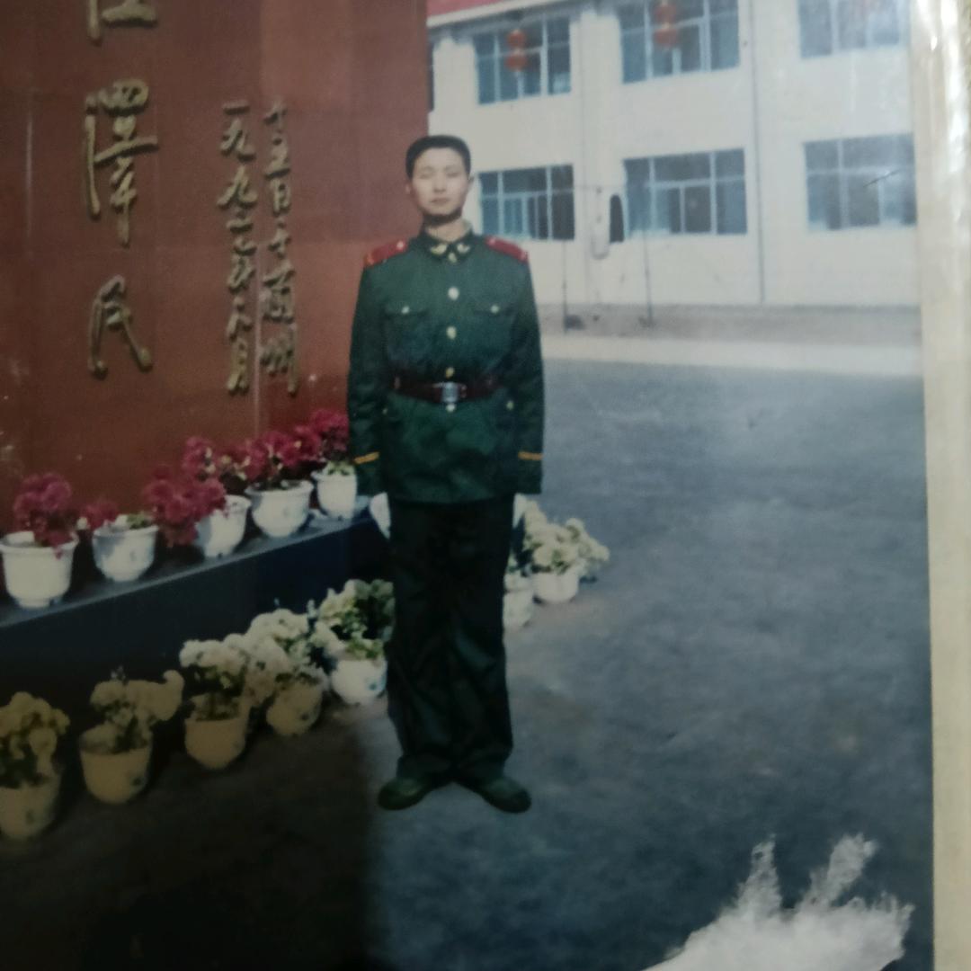 李志东