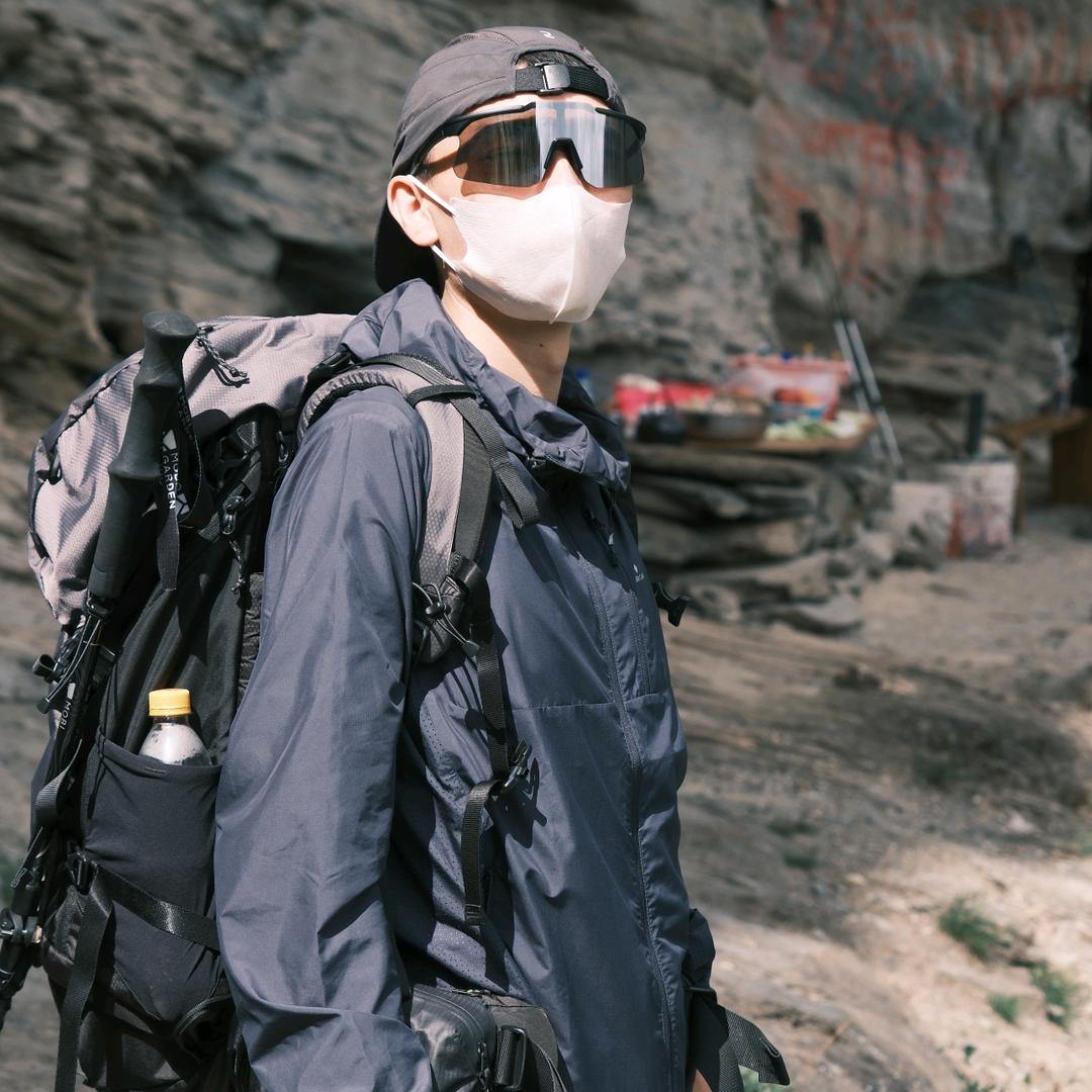 峨眉山陪爬主理人阿强（雪山带队中）