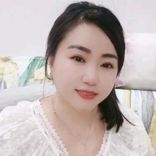 玲子（好物在橱窗）