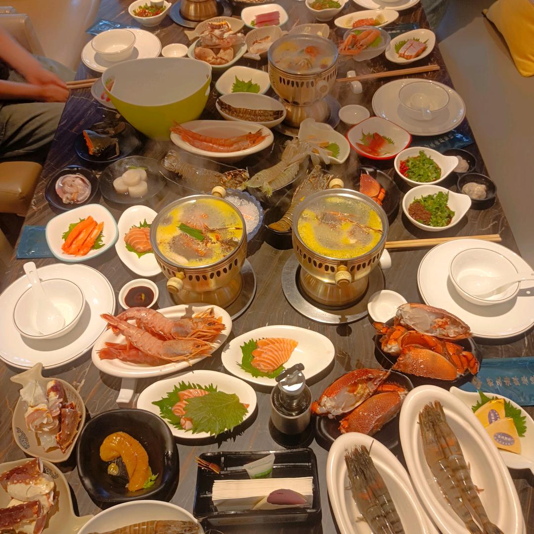衣衣爱吃饭