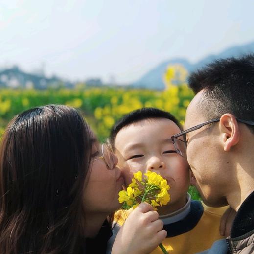 洁洁爸